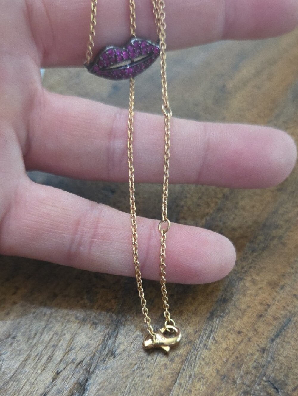 Ruby Lips Necklace - Picture 3 of 3